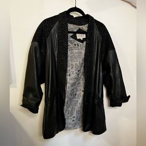 Winlit women’s leather jacket with print. Size Small